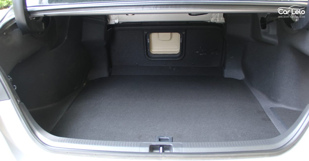 Toyota Camry Bootspace